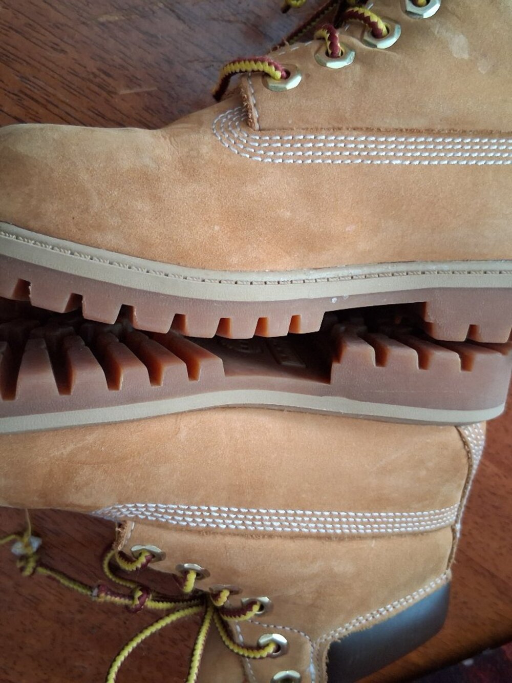 Timberland Classic Boots Hi-Top sz 11 Boy's